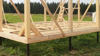 Сарай на винтовых сваях или хозблок на сваях Сегежа цена от 2515 руб. / шт.