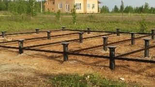 Установка и монтаж - винтовые сваи в Сегеже для свайного фундамента дома. Цена от 2053 руб - видео закручивание